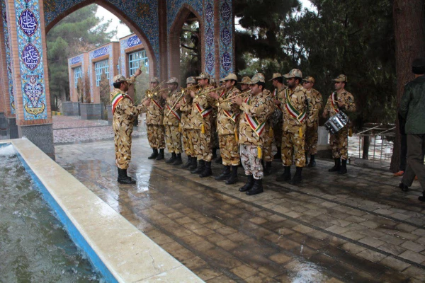 غبار روبی ازمزار شهدا