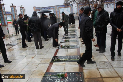 حضور کارکنان مرکز آموزش عالی شهید رجایی تربت حیدریه در مراسم گلباران مزار شهدا مورخه 14 بهمن ماه 95