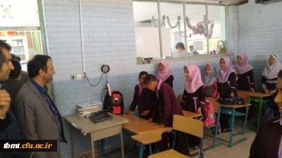 برگزاری نخستین دوره ده ورزی:

بازدید دانشجو معلمان کارورز واحد شهید رجایی تربت حیدریه از مدارس چند پایه  روستایی تحت عنوان ده ورزی