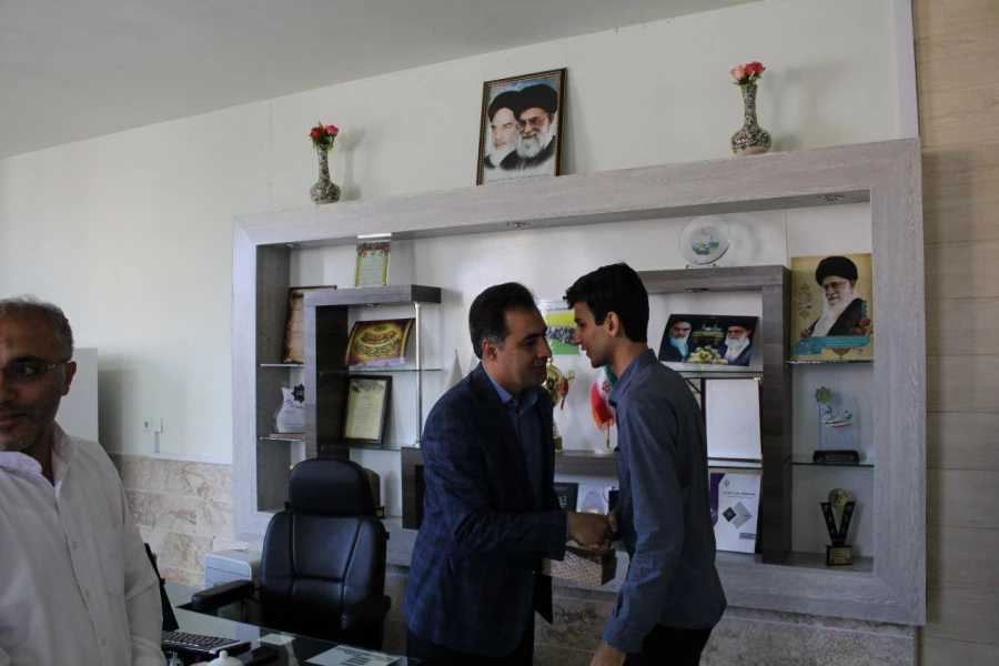 تقدیر و تشکر