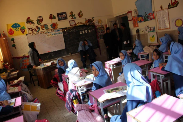 مدارس وابسته