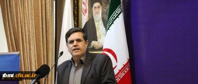 دکتر خنیفر ، سرپرست دانشگاه فرهنگیان عنوان کرد:
به معلم بودنم افتخار می کنم و هرچه دارم از معلمی است