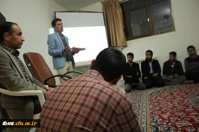 برگزاری دوره آشنایی با بیماریهای عفونی (ایدز)