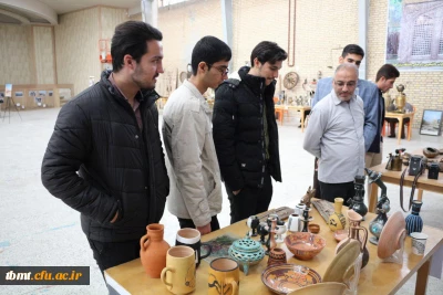 بازدید دانشجویان دانشگاه فرهنگیان  واحد شهید رجایی تربت حیدریه از نمایشگاه   صنایع دستی  اقوام مختلف  در دانشگاه ملی تربت حیدریه مورخه دوشنبه 96/10/4