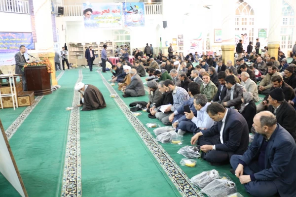 مراسم دهه فجر در مسجد جامع شهرستان