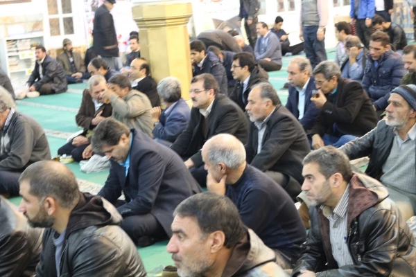 مراسم دهه فجر در مسجد جامع شهرستان