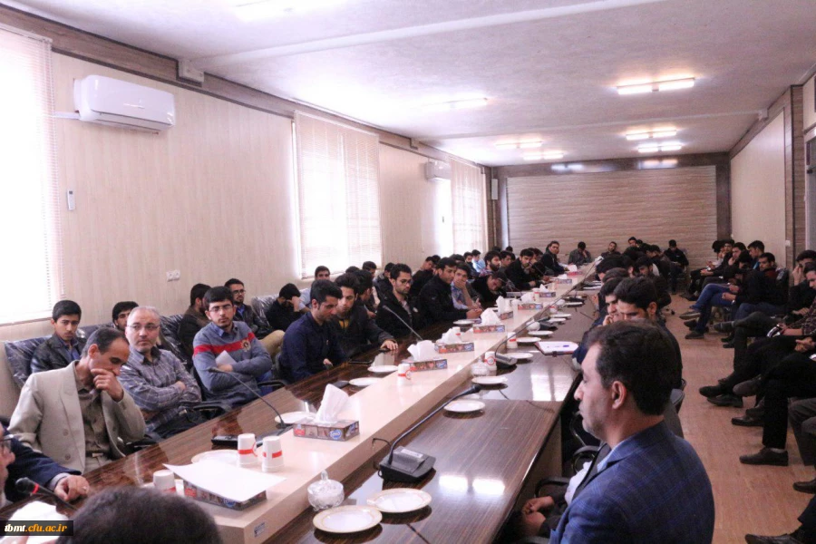 جلسه با مسئول  گزینش