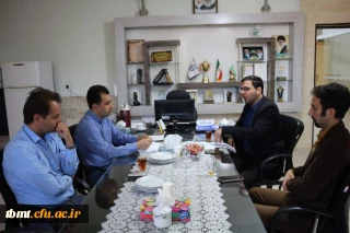 جلسه هماهنگی دانشگاه فرهنگیان واحد شهید رجایی تربت حیدریه  با مرکز رشد دانشگاه ها ومراکز آموزش عالی شهرستان تربت حیدریه در خصوص برگزاری کارگاه ایده یابی در هفته آموزش وهفته معلم . (97/1/22 )