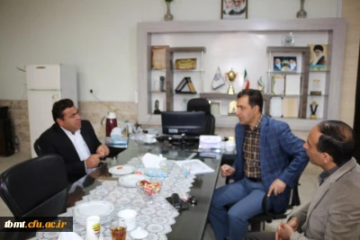 برگزاری جلسه مشترک سرپرست   دانشگاه فرهنگیان واحد شهید رجایی تربت حیدریه با نماینده انجمن هنر وسینمای تربت حیدریه برای برگزاری کارگاه آموزشی  جهت دانشجویان 97/1/23