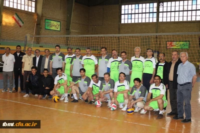 حضور تیم والیبال کارکنان و اساتید واحد شهید رجایی تربت حیدریه در مسابقات والیبال شهرستان به مناسبت هفته معلم 15_2_97