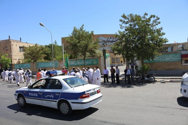 کاروان پیاده