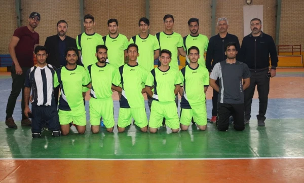 مسابقه دوستانه