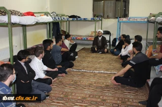 برگزاری ویژه برنامه کافه کتاب با حضور حجت السلام قربانیون در سرای دانشجویی1401.1.22