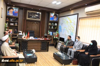 به مناسبت روز ارتش جمهوری اسلامی ایران صورت پذیرفت:
دیدار صمیمی دکتر لایقیان و جمعی از همکاران اداری واحد شهید رجایی تربت حیدریه با فرماندهی  تیپ 177 زمینی تربت حیدریه جناب سرهنگ بختیار کرم نیا