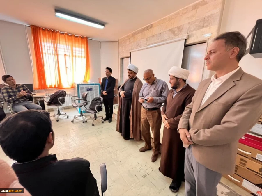 بازدید از روند برگزاری کلاس های آموزشی مرکز شهرک ولی عصر(عج) و عرض خداقوت به اساتید و دانشجویان محترم با حضور دکتر روحانی سرپرست دانشگاه   3