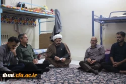 دیدار و گفت وگو صمیمی دکتر روحانی در سرای دانشجویی 2