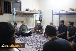 دیدار و گفت وگو صمیمی دکتر روحانی در سرای دانشجویی 3