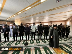 گزارش تصویری برگزاری نماز جماعت ظهر و عصر به امامت حجت الاسلام معلمی امام جمعه محترم شهرستان و همچنین سخنرانی برای دانشجویان جدیدالورود در نمازخانه دانشگاه 2