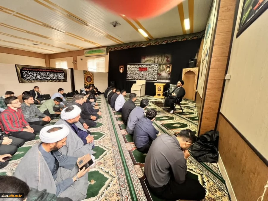 گزارش تصویری برگزاری نماز جماعت ظهر و عصر به امامت حجت الاسلام معلمی امام جمعه محترم شهرستان و همچنین سخنرانی برای دانشجویان جدیدالورود در نمازخانه دانشگاه 3