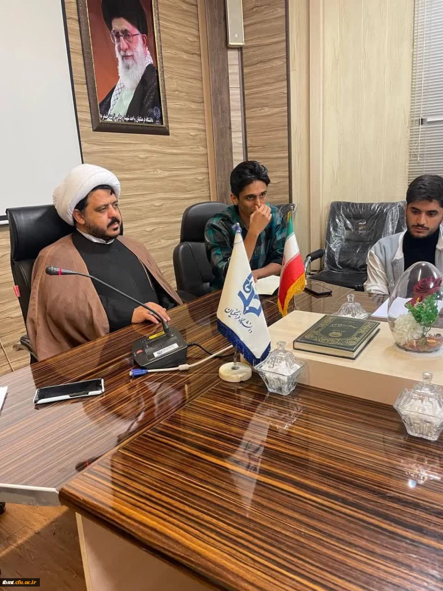 برگزاری اولین جلسه کارگاه شب های کتاب با حضور دانشجویان و دکتر روحانی ریاست محترم دانشگاه 3