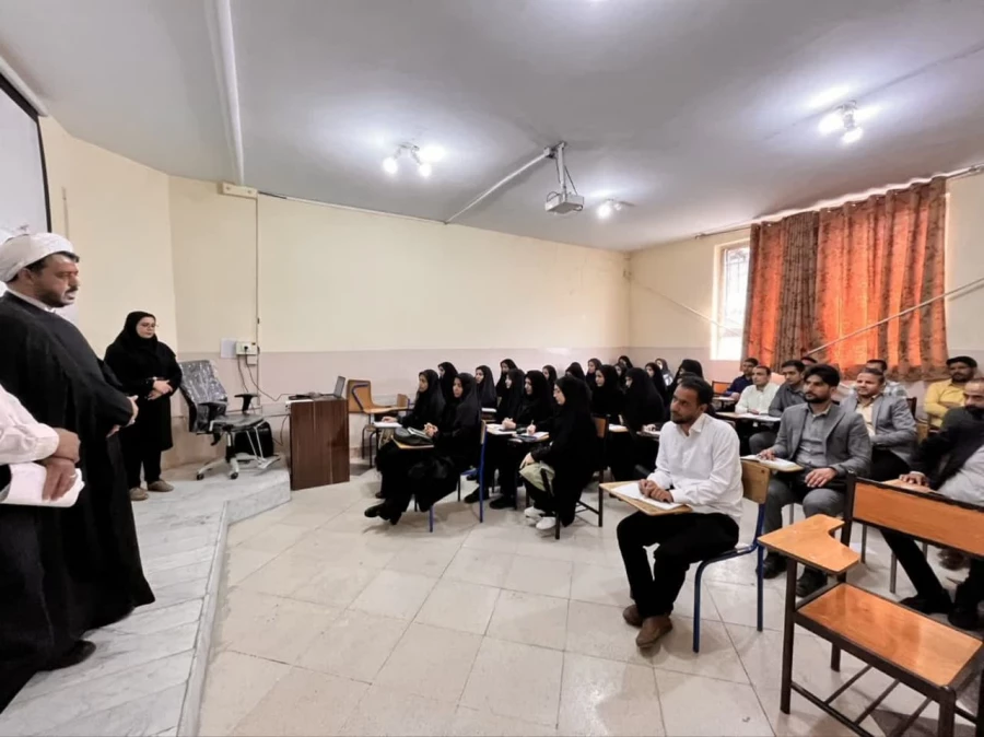 بازدید دکتر روحانی ریاست دانشگاه فرهنگیان شهید رجایی تربت حیدریه از روند برگزاری کلاس های مهارت آموزان ماده ۲۸ 3