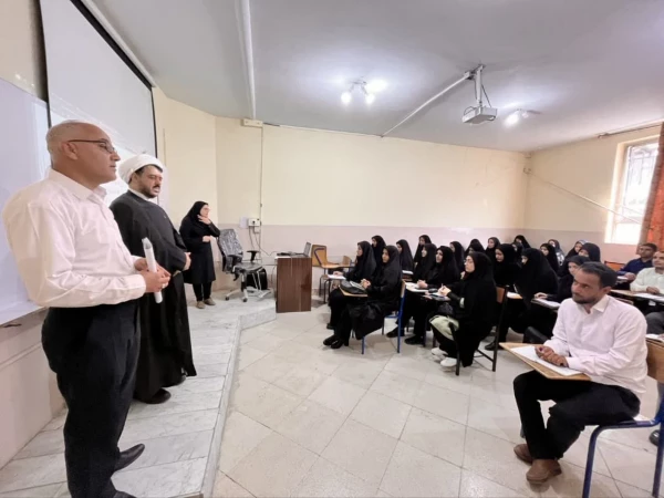 بازدید دکتر روحانی ریاست دانشگاه فرهنگیان شهید رجایی تربت حیدریه از روند برگزاری کلاس های مهارت آموزان ماده ۲۸ 4