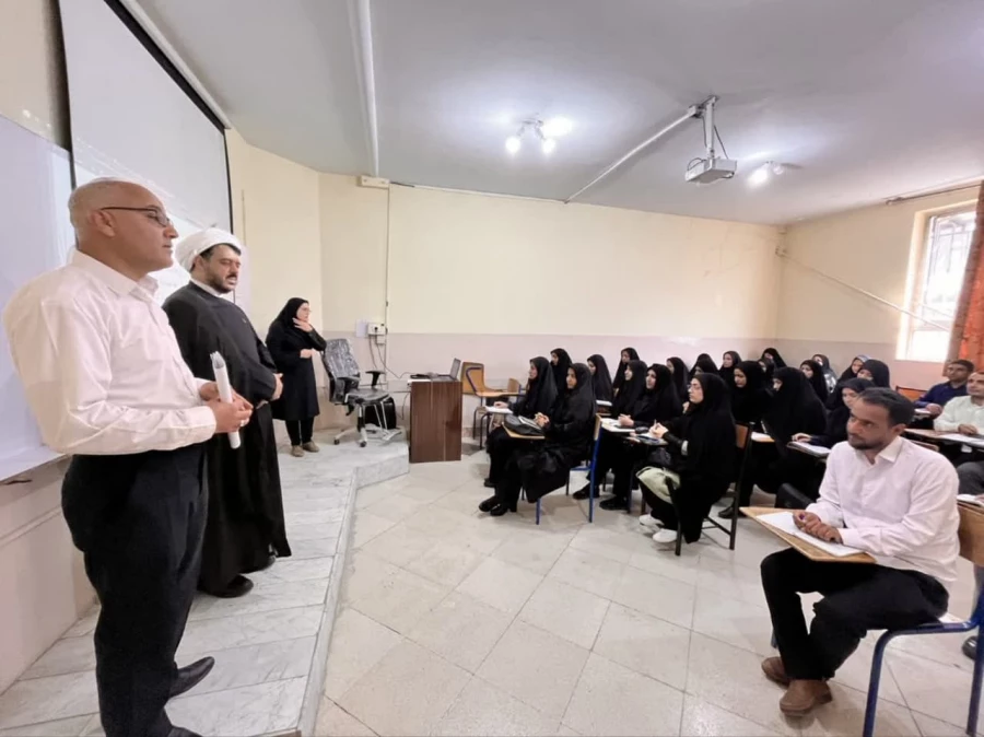 بازدید دکتر روحانی ریاست دانشگاه فرهنگیان شهید رجایی تربت حیدریه از روند برگزاری کلاس های مهارت آموزان ماده ۲۸ 4