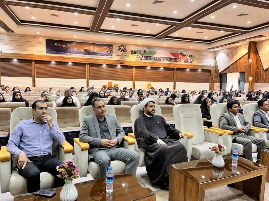 گزارش تصویری برگزاری همایش بزرگ سبک فرزند پروری ویژه والدین، مشاوران و معلمان 4