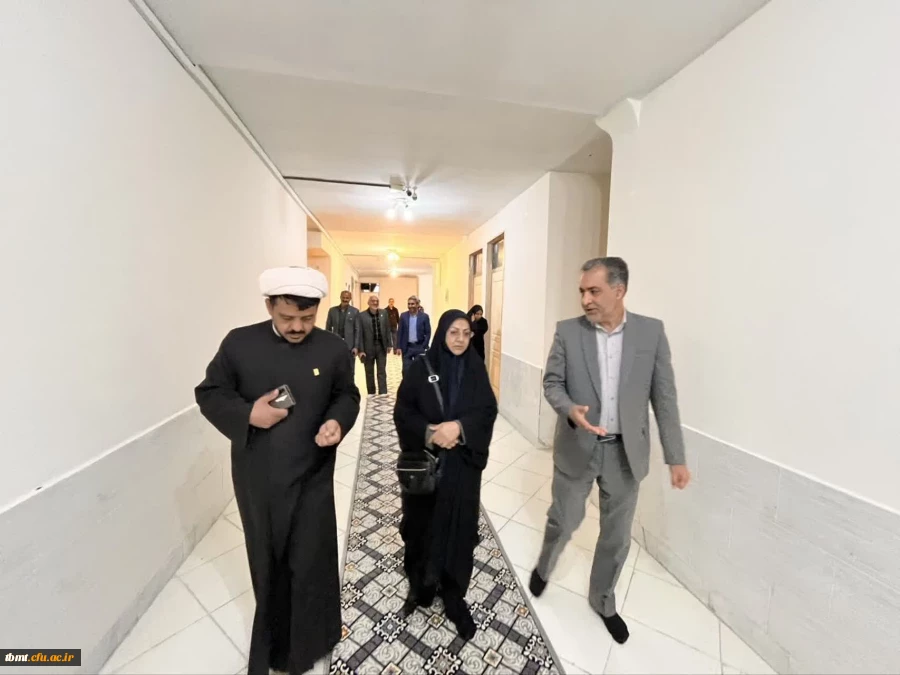 بازدید سرکارخانم دکتر زارع، مدیرکل منابع انسانی دانشگاه فرهنگیان، از واحد های شهید رجایی و امام خمینی تربت حیدریه  9