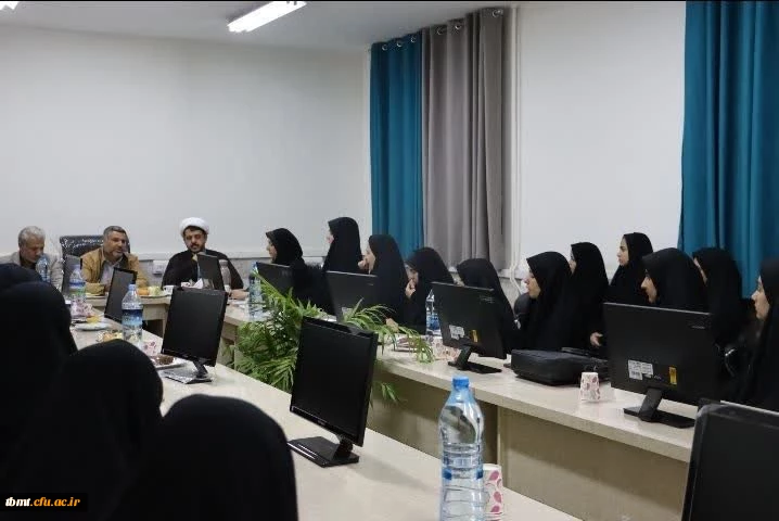  نشست تبیینی و دیدار دانشجویان با معاون استاندار و فرماندار تربت  حیدریه 4